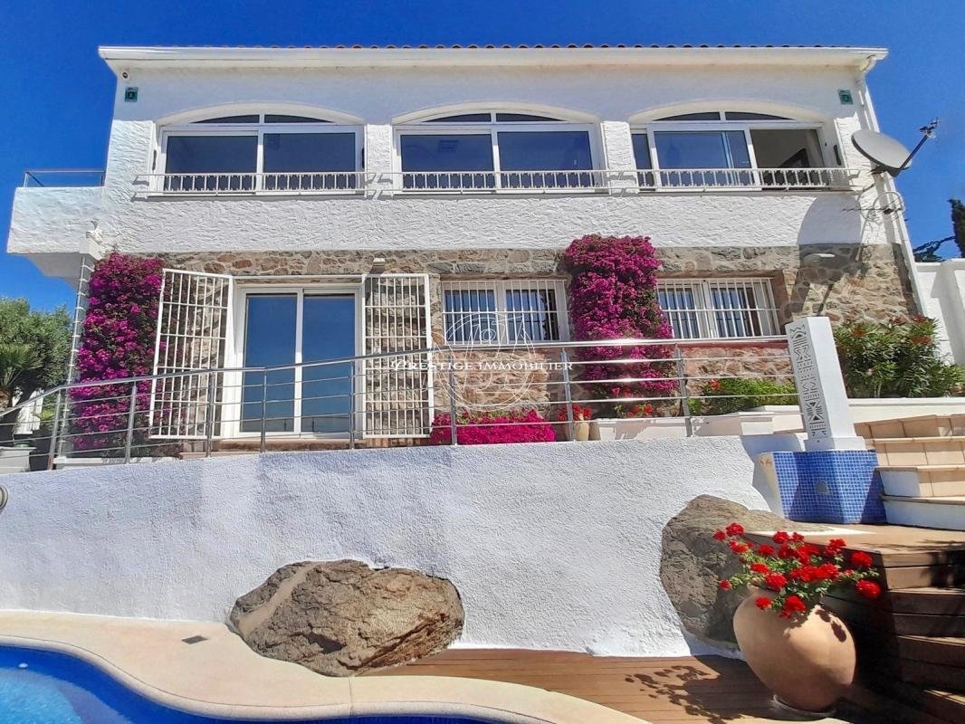 Villa in Roses, Catalonia, Spain 2 - 16544737
