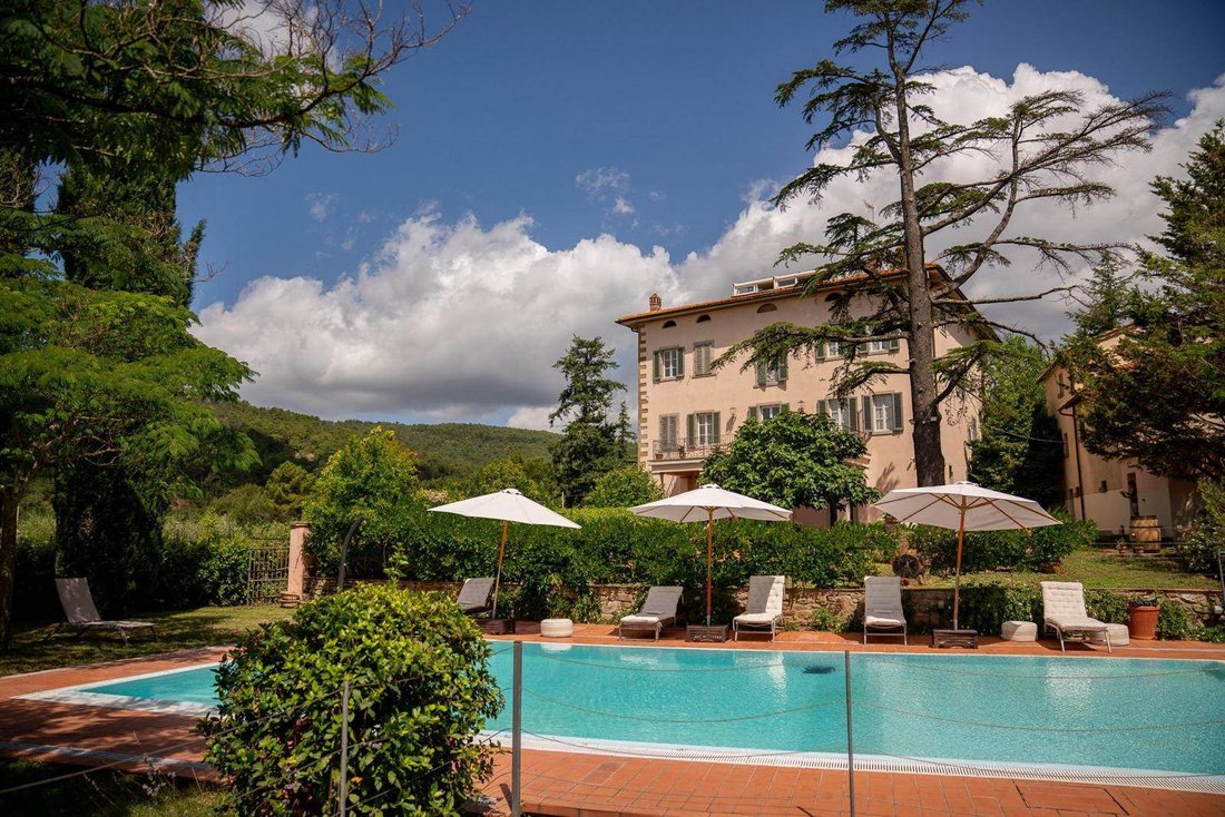 Villa in San Giustino Valdarno, Tuscany, Italy 1 - 16546734