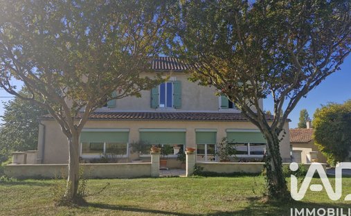 House in Les Leves-et-Thoumeyragues, Nouvelle-Aquitaine, France 1