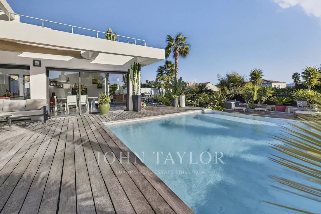 House in Sanary-sur-Mer, Provence-Alpes-Côte d'Azur, France 2 - 16554211