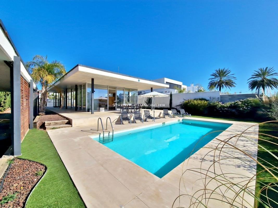 Villa in Empuriabrava, Catalonia, Spain 4 - 16544748