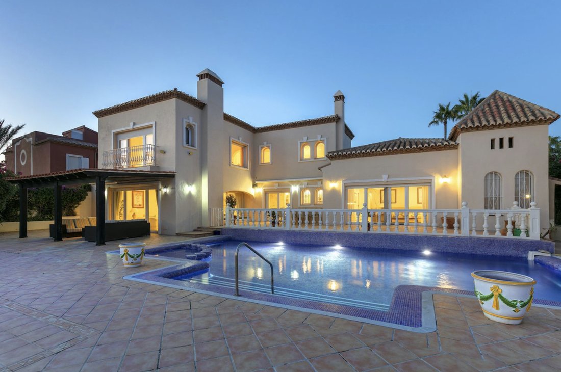 Villa in Elviria-Cabopino, Marbella, Spain 4 - 16548921