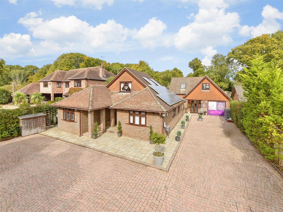 House in Ruckinge, England 1 - 16546844