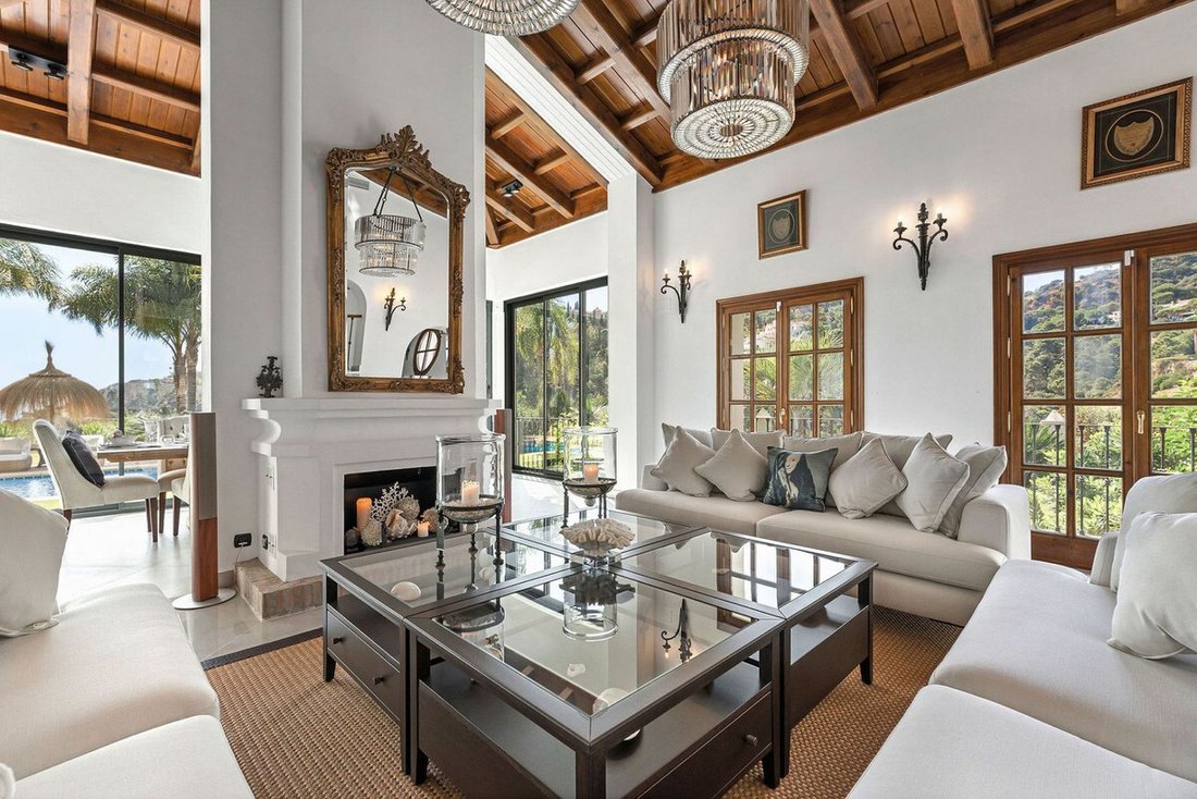 Villa in El Madroñal, Benahavis, Spain 3 - 16550628