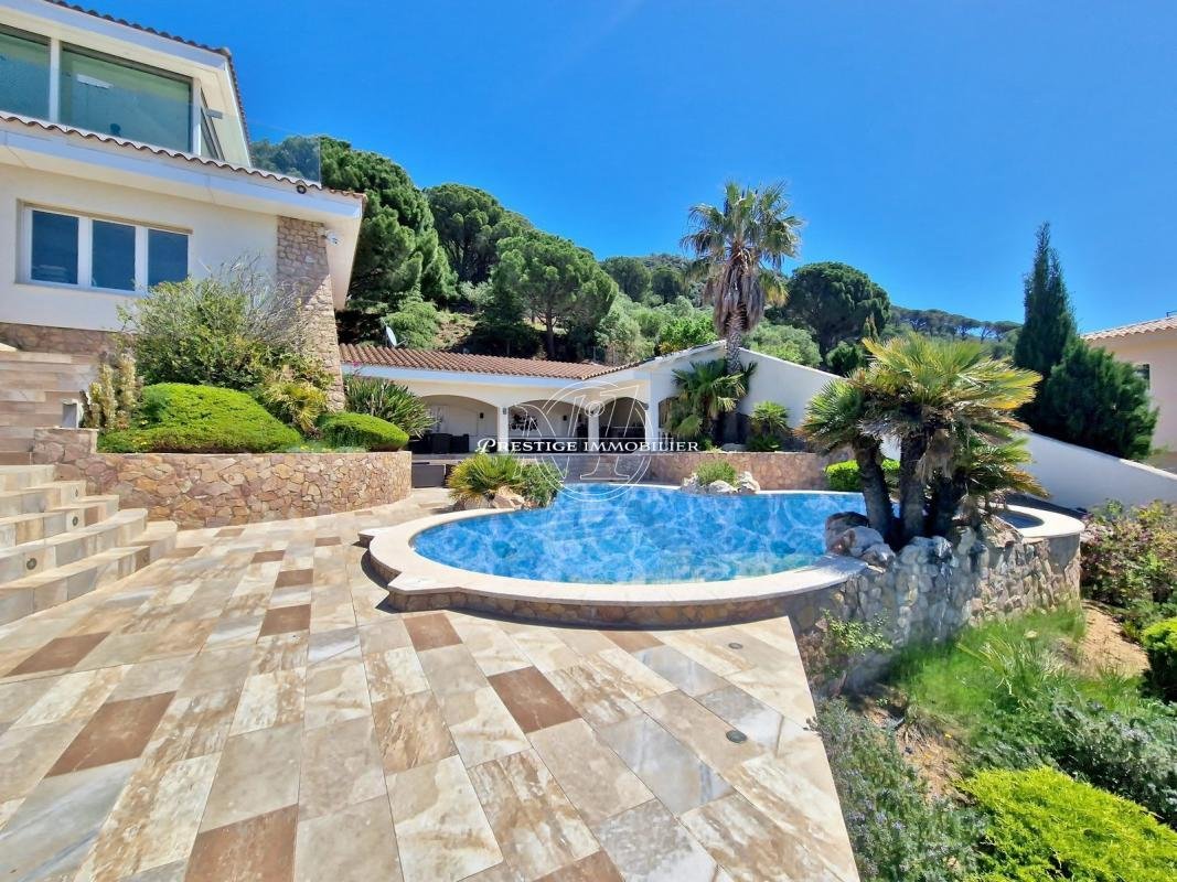 Villa in Pau, Catalonia, Spain 5 - 16544747