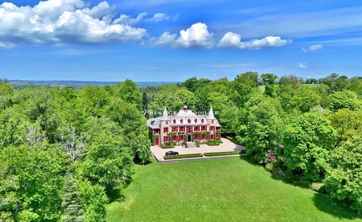 Castle for Sale in Saint-Pierre-de-Trivisy, Occitanie, France