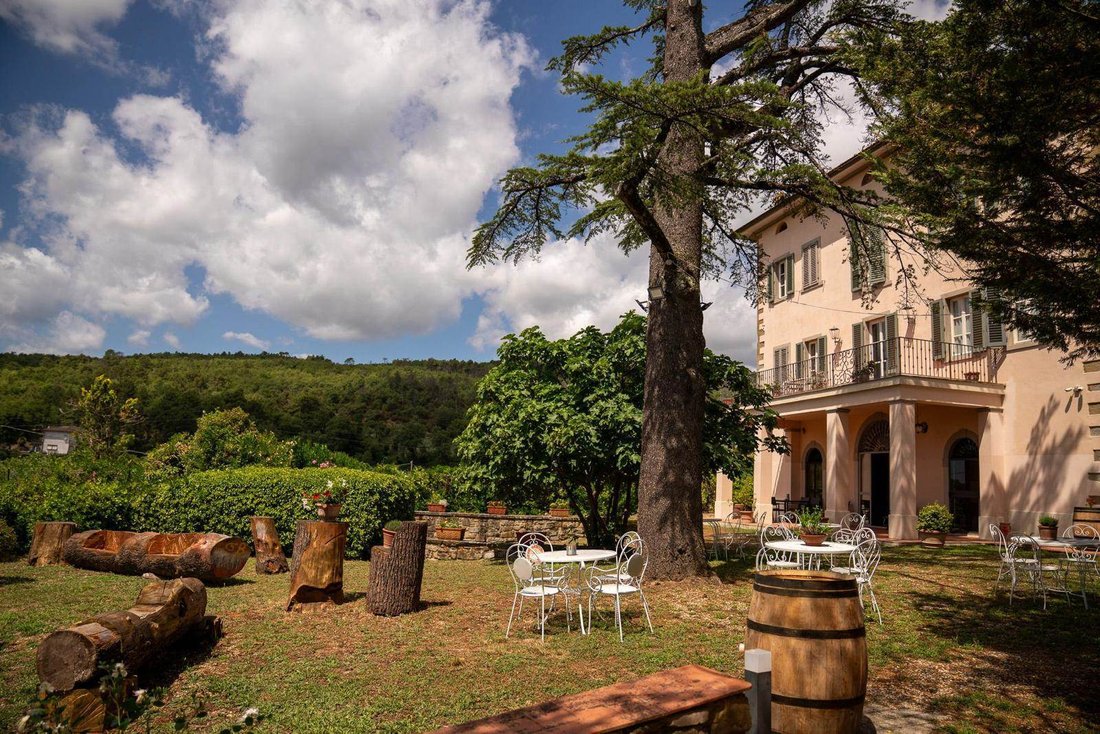 Villa in San Giustino Valdarno, Tuscany, Italy 2 - 16546734