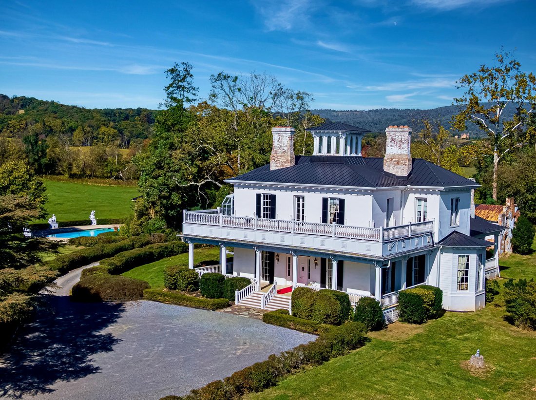 Upperville, Virginia, United States 1 - 16554647