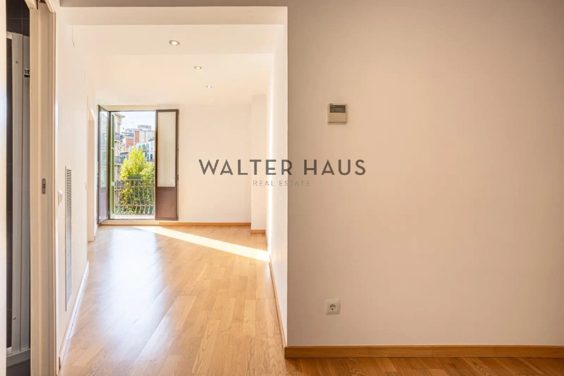 Apartment in Eixample, Barcelona, Spain 1 - 16333789