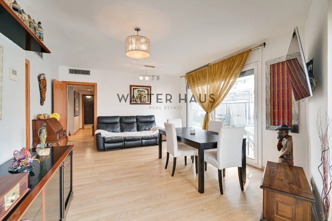 Apartment in Eixample, Barcelona, Spain 2 - 16474089