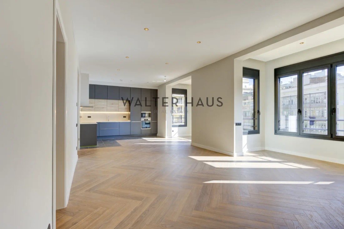 House in Eixample, Barcelona, Spain 2 - 16539125
