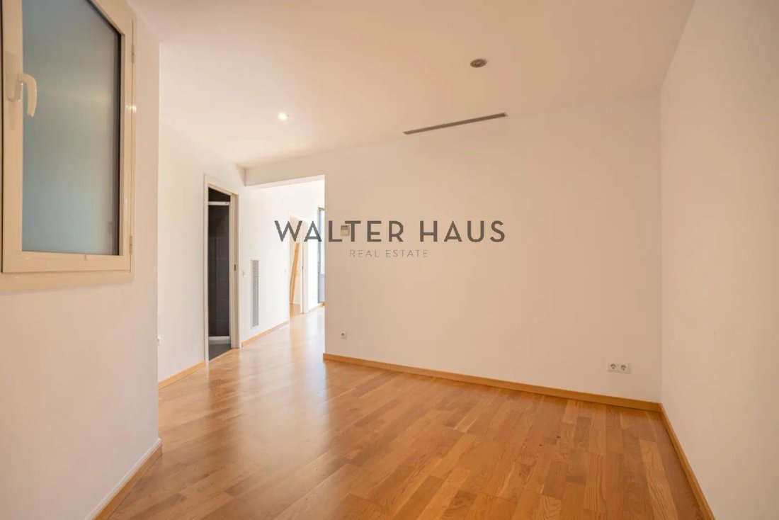 Apartment in Eixample, Barcelona, Spain 5 - 16333789