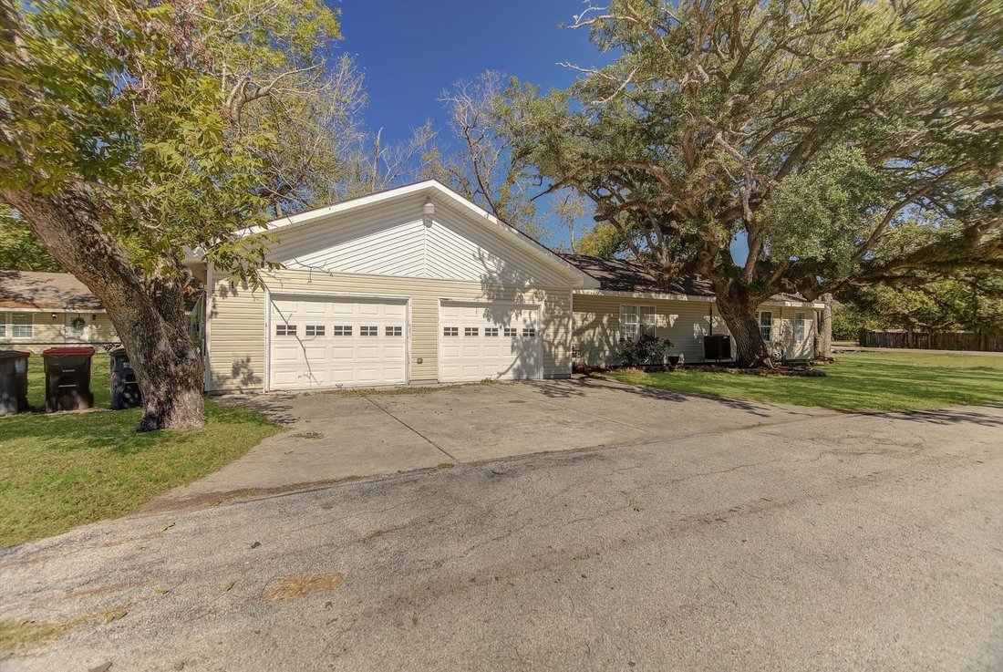 House in Baytown, Texas, United States 4 - 16554872