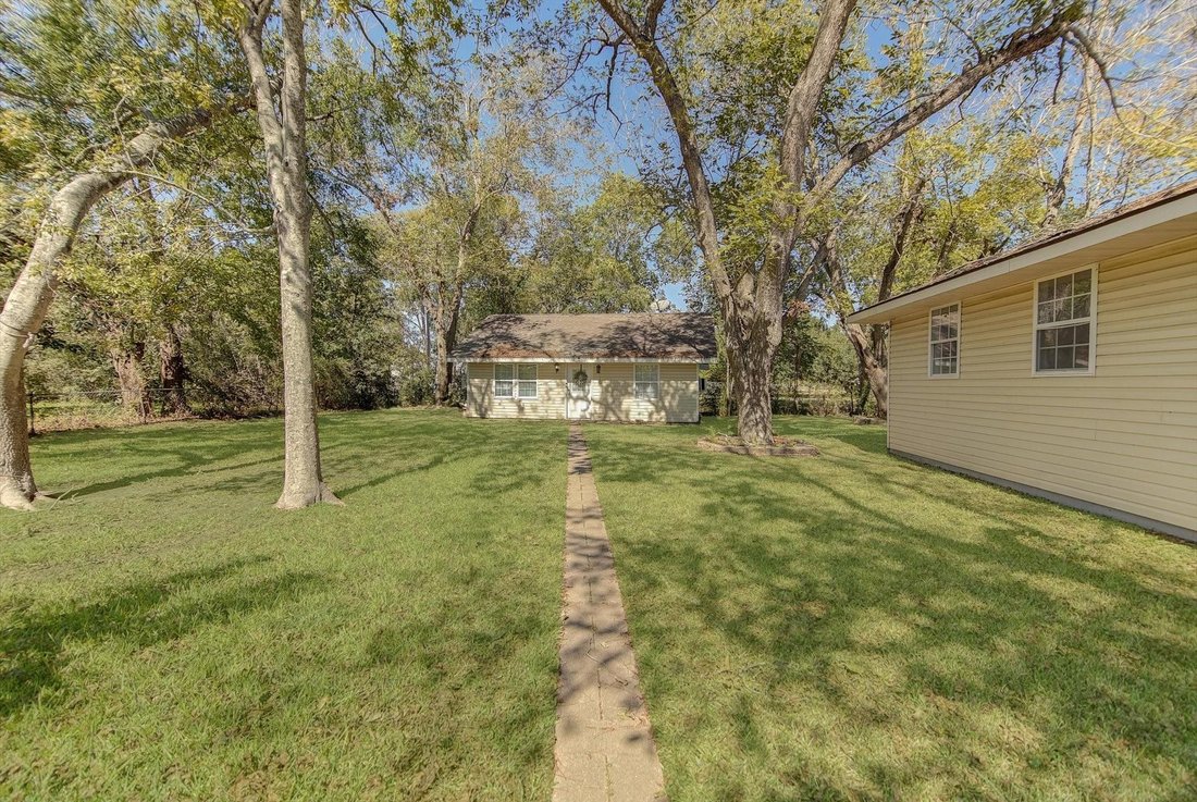 House in Baytown, Texas, United States 5 - 16554872