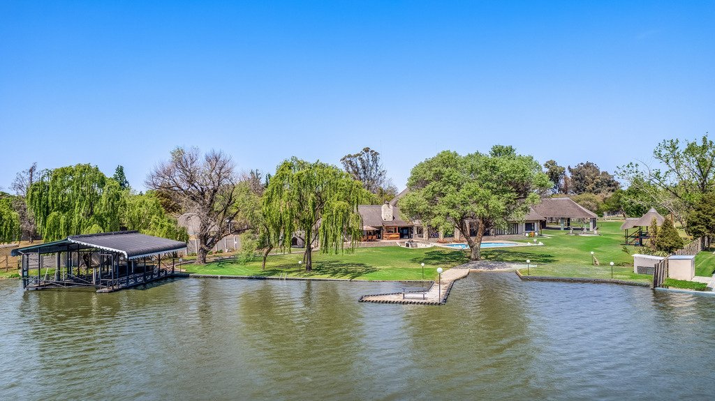House in Vanderbijlpark, Gauteng, South Africa 1 - 16557474