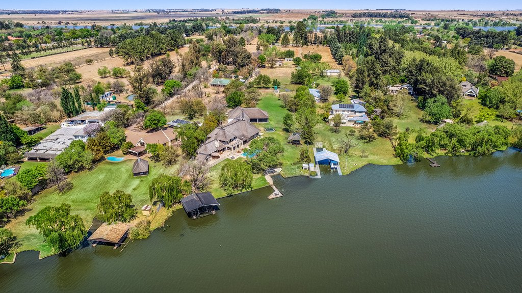 House in Vanderbijlpark, Gauteng, South Africa 3 - 16557474