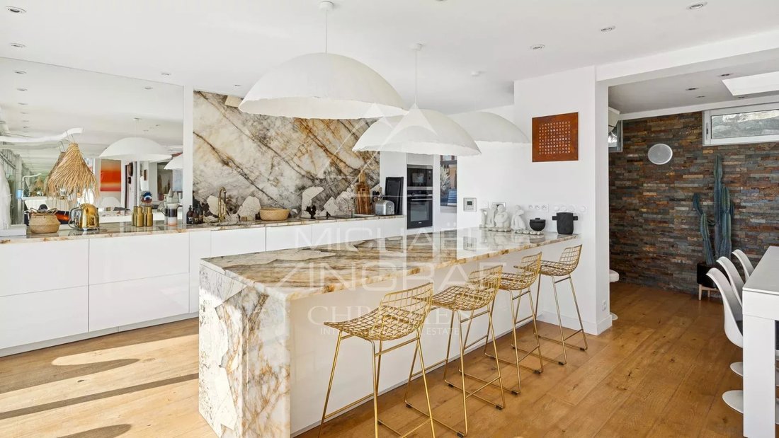 House in Grasse, Provence-Alpes-Côte d'Azur, France 3 - 16556216