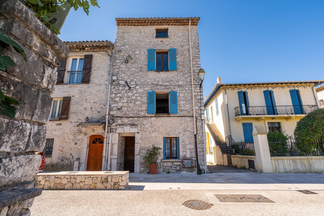 Villa in Centre du Village, La Colle-sur-Loup, France 1 - 16556881