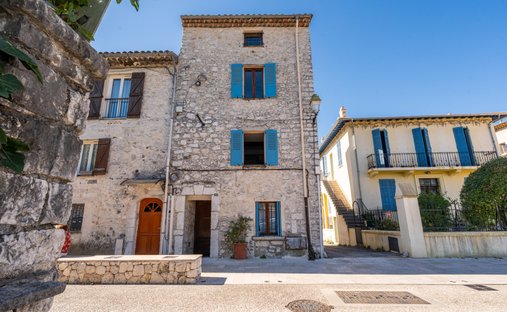 Villa in Centre du Village, La Colle-sur-Loup, France 1