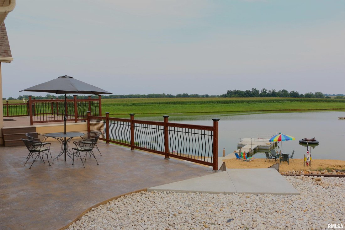 House in Camp Point, Illinois, United States 5 - 16559149