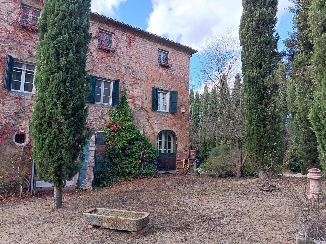 Estate in Sinalunga, Tuscany, Italy 3 - 16556537