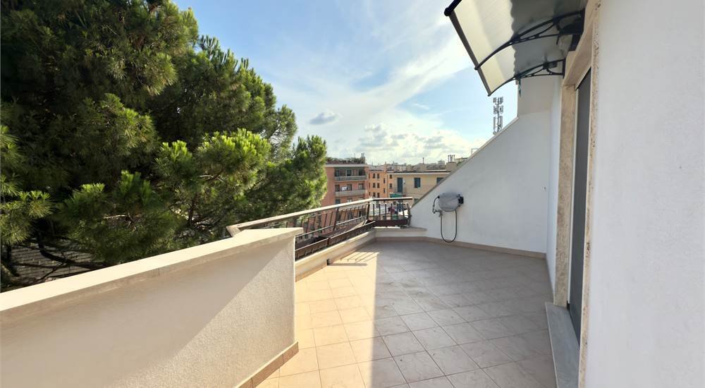 Italy Penthouse Apartments With Private Parking Garage photo