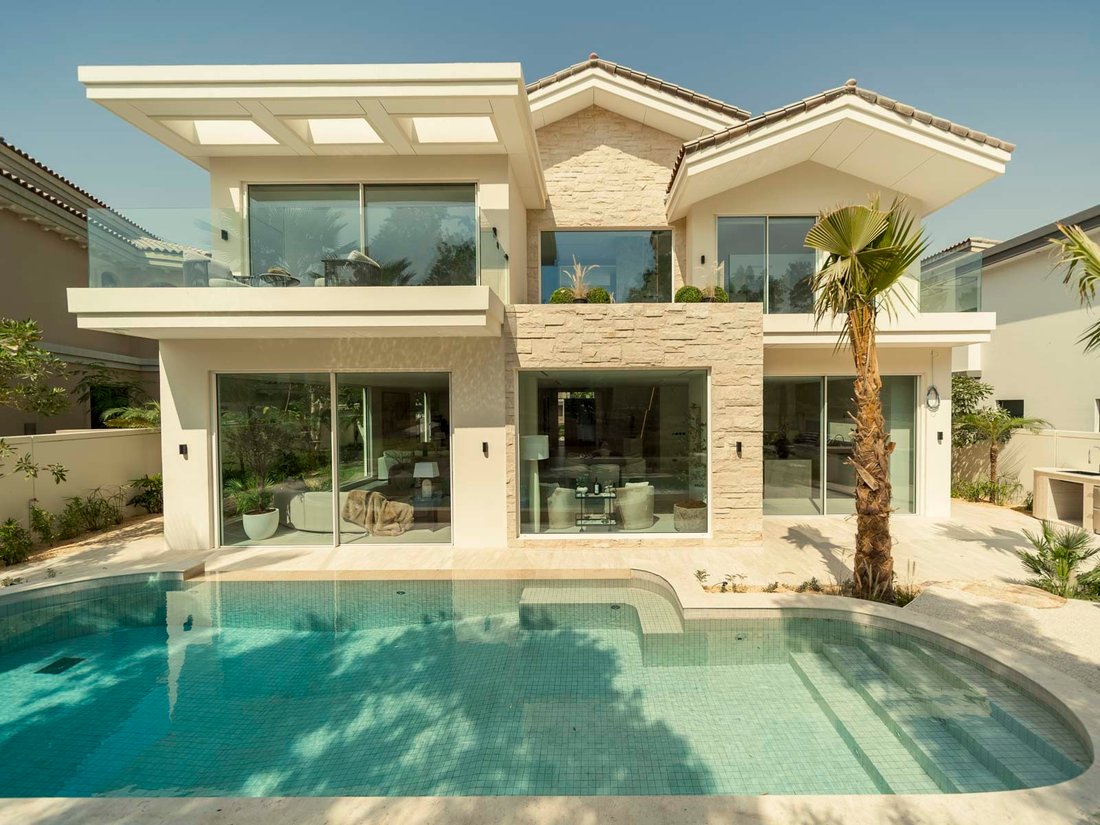 Villa in United Arab Emirates 2 - 16555654