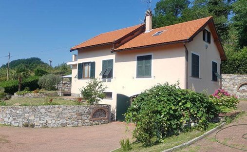 Villa in Piccarello, Liguria, Italy 1
