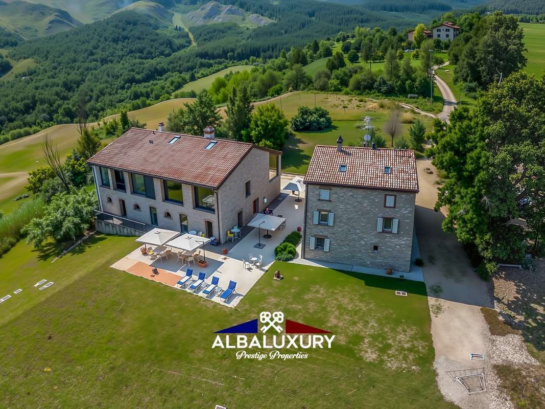 Villa in Zocca, Emilia-Romagna, Italy 1 - 15347298