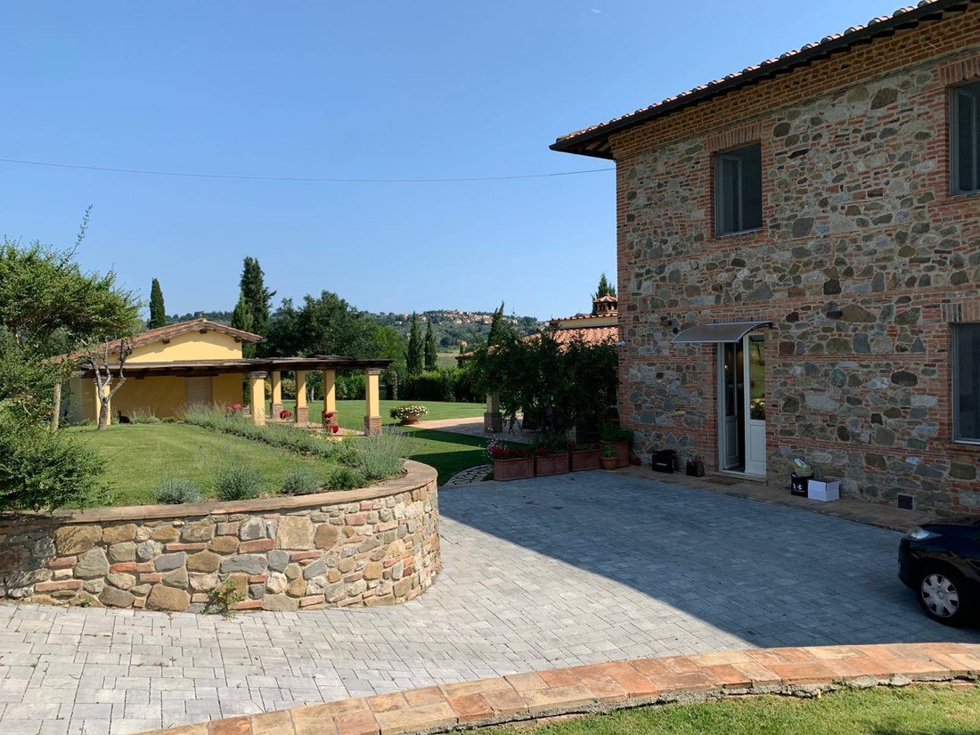 Country House in Sinalunga, Tuscany, Italy 2 - 16556261
