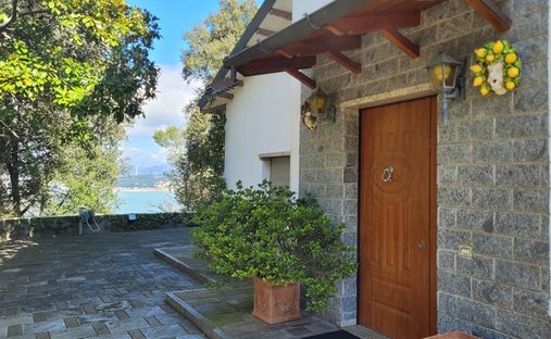 Villa in Porto Venere, Liguria, Italy 1