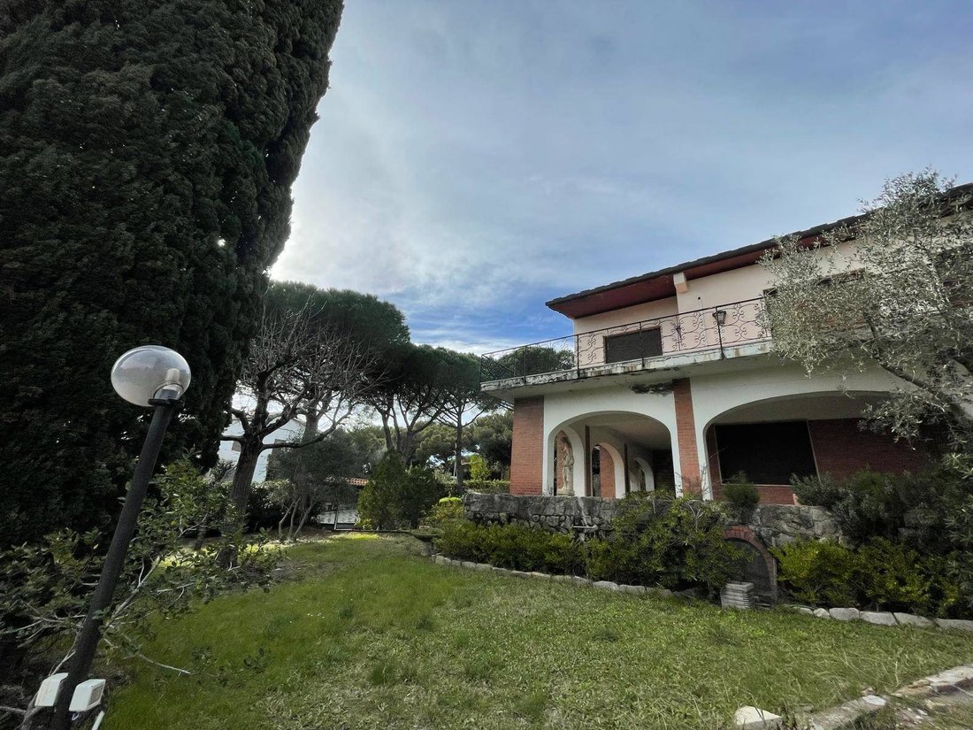 Villa in Vada, Rosignano Marittimo, Tuscany 2 - 16556478