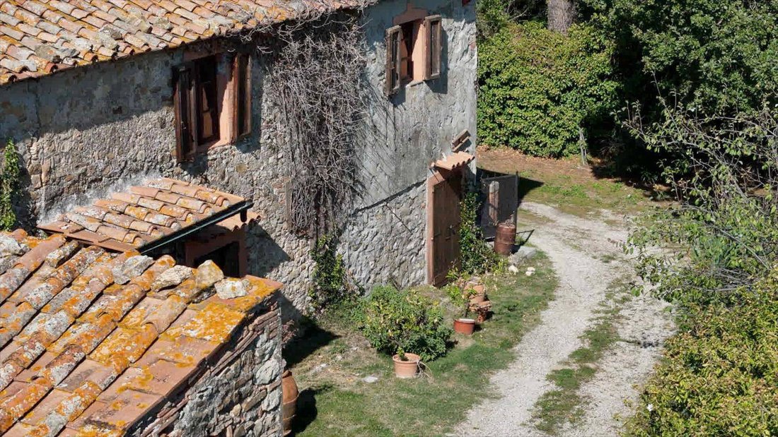 Estate in Pomarance, Tuscany, Italy 2 - 16556003