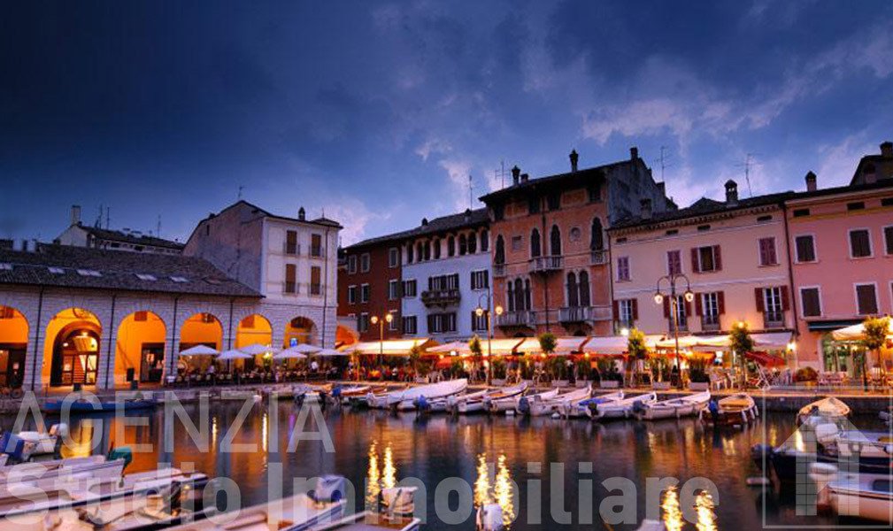 Apartment in Historic Center, Desenzano del Garda, Lombardy 1 - 16557913