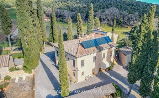Country House in San Gimignano, Tuscany, Italy 1