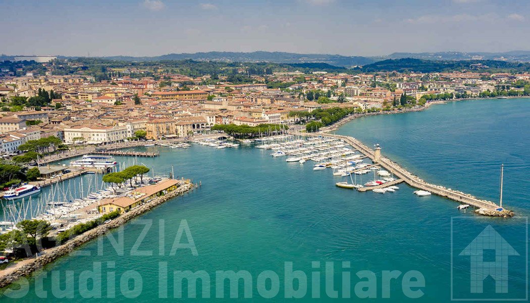 Apartment in Historic Center, Desenzano del Garda, Lombardy 5 - 16557913