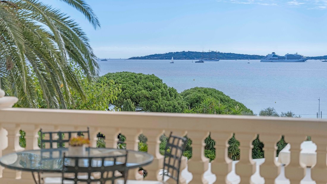 House in Grimaud, Provence-Alpes-Côte d'Azur, France 1 - 16559298