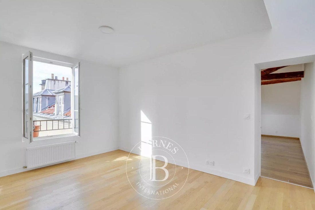 Apartment in Faubourg du Temple-Hôpital Saint Louis, Paris 10e Arrondissement, Paris 4 - 16556926