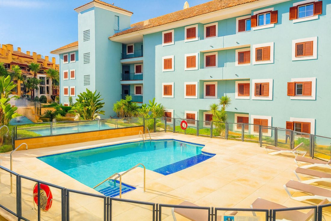 Apartment in Sotogrande, San Roque, Andalusia 3 - 16539488