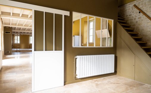 Castle for Sale in Saint-Jean-d'Angély, Nouvelle-Aquitaine, France