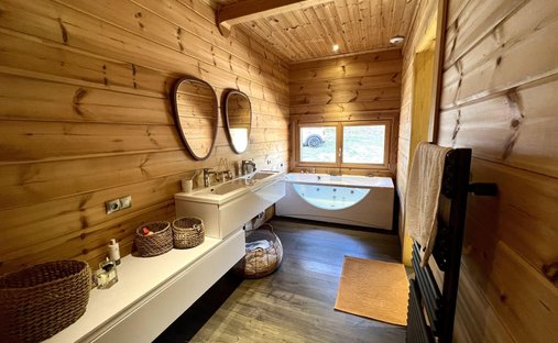 Santo Pietro DI Venaco, Château Pozzo DI Borgo, 12 Rooms, Park Panoramic Mountain Views