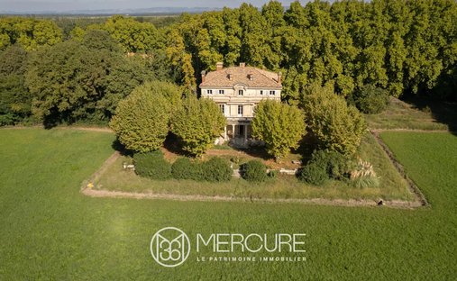 Castle for Sale in Istres, Provence-Alpes-Côte d'Azur, France