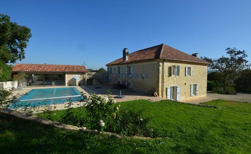 Château Vic Fezensac 503.14 Sqm 9 Rooms