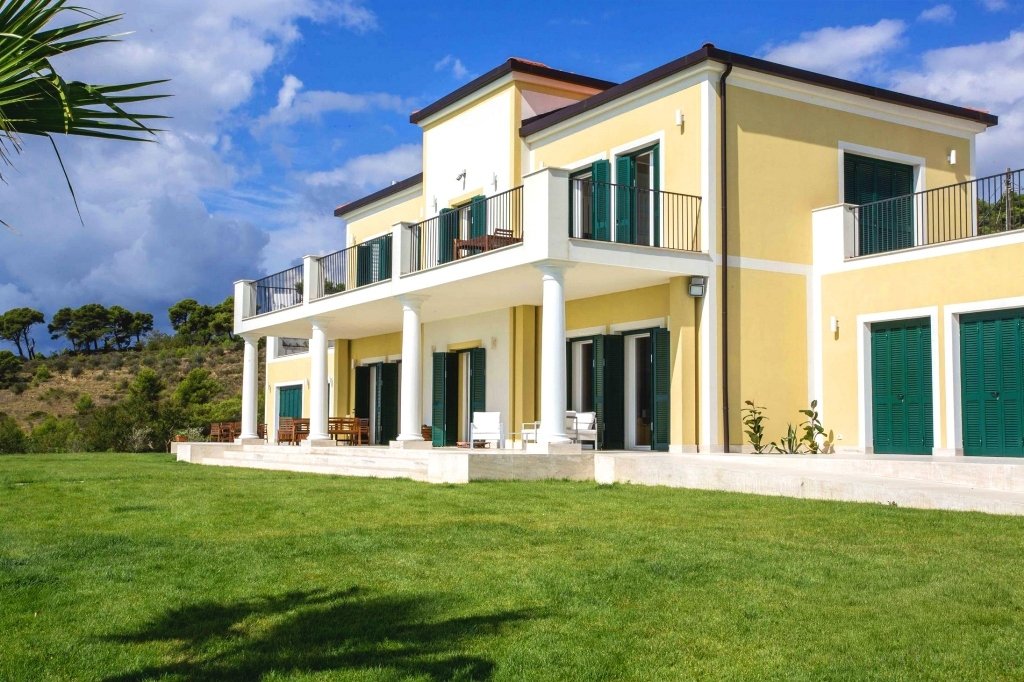 Villa in Dolcedo, Liguria, Italy 1 - 16555929