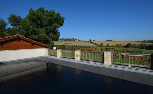 Château Vic Fezensac 503.14 Sqm 9 Rooms