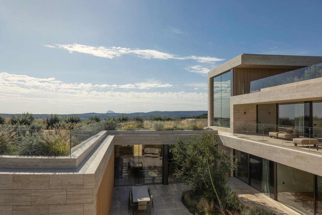 House in Sotogrande, San Roque, Andalusia 2 - 16556938