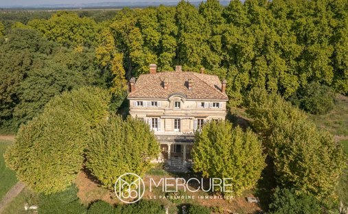 Castle for Sale in Istres, Provence-Alpes-Côte d'Azur, France
