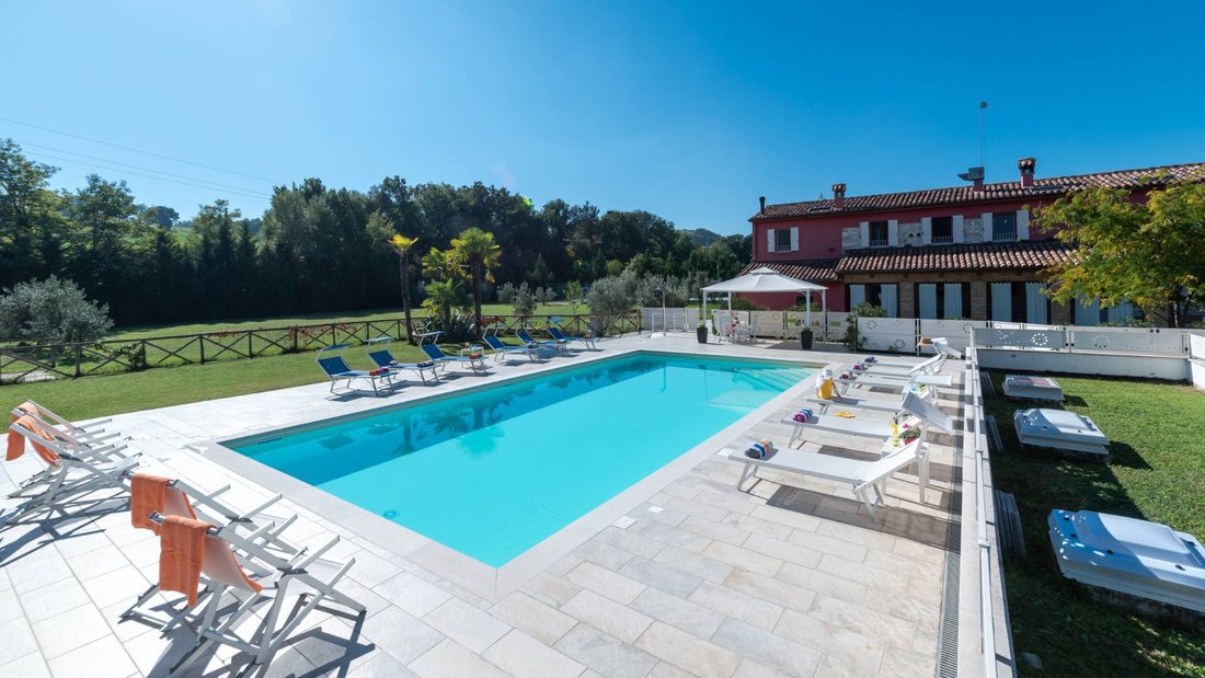 House in Fossombrone, Marche, Italy 4 - 16557821