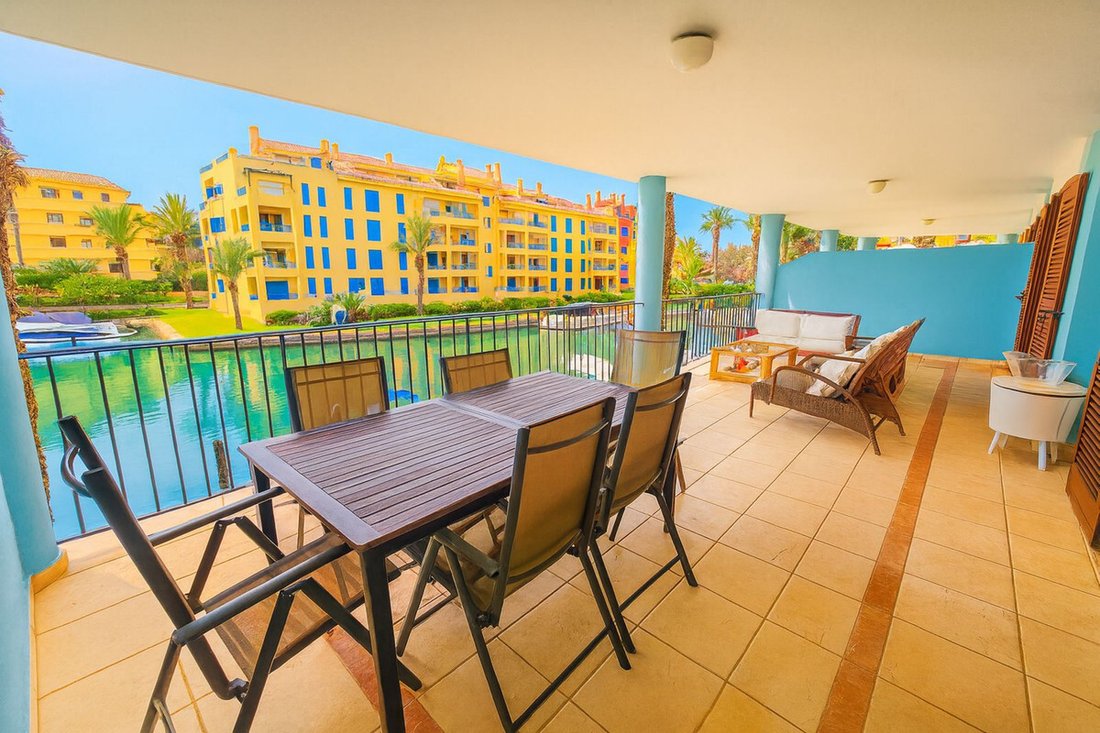Apartment in Sotogrande, San Roque, Andalusia 2 - 16539488