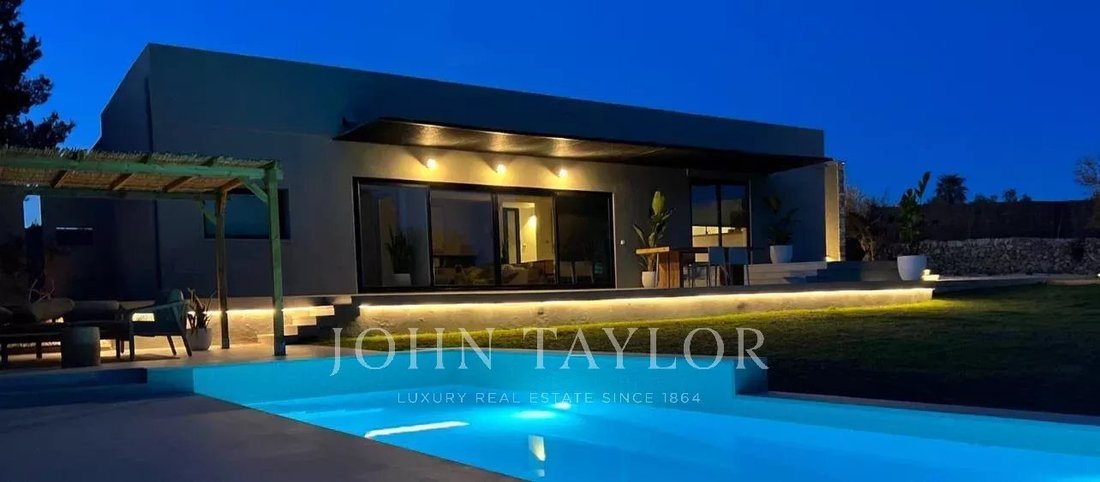 Chalet in Sant Lluis, Balearic Islands, Spain 4 - 16555477